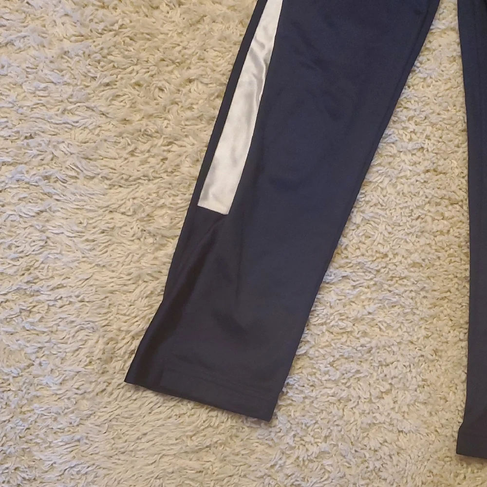 5 For $25‎ Nike Kids Joggers Size 7 Navy White